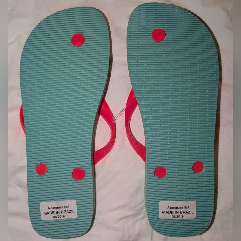 New Never Used - Havaianas flip flops - US 9/10 - Picture 6 of 7